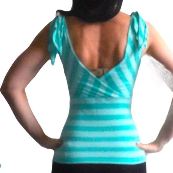 ELLA MOSS fitted crossover vneck sleeveless top XS - Picture 2 of 5